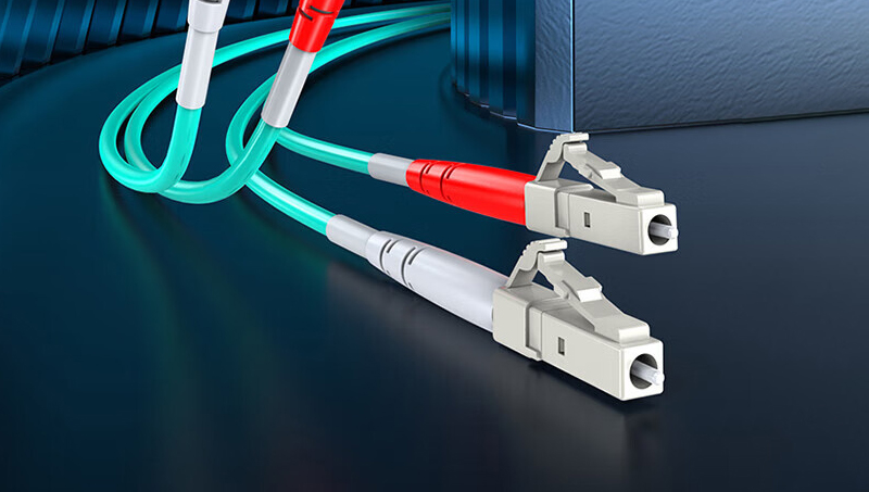 OM3光纤跳线可以替代OM4光纤跳线吗？